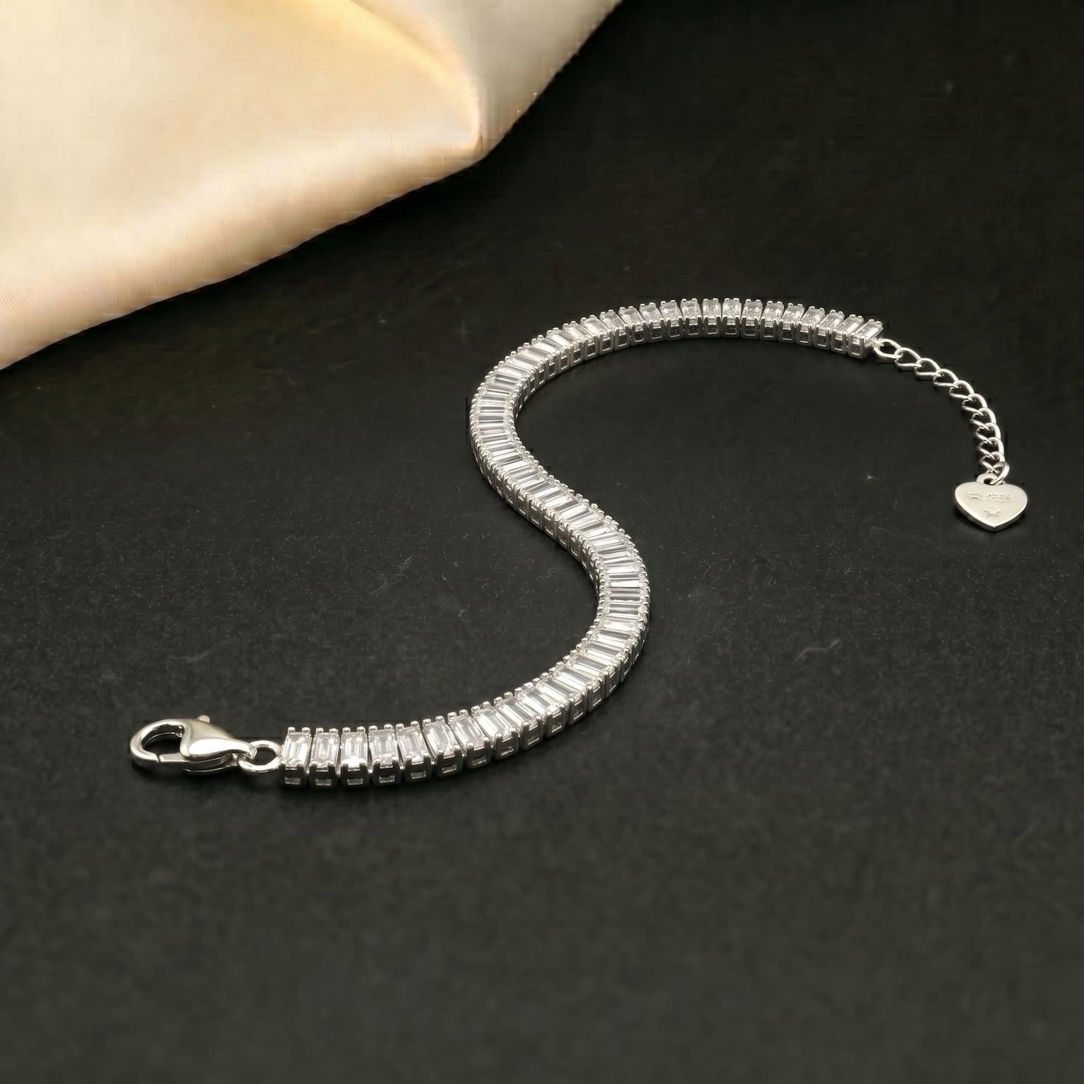 Baguette Line Bracelet