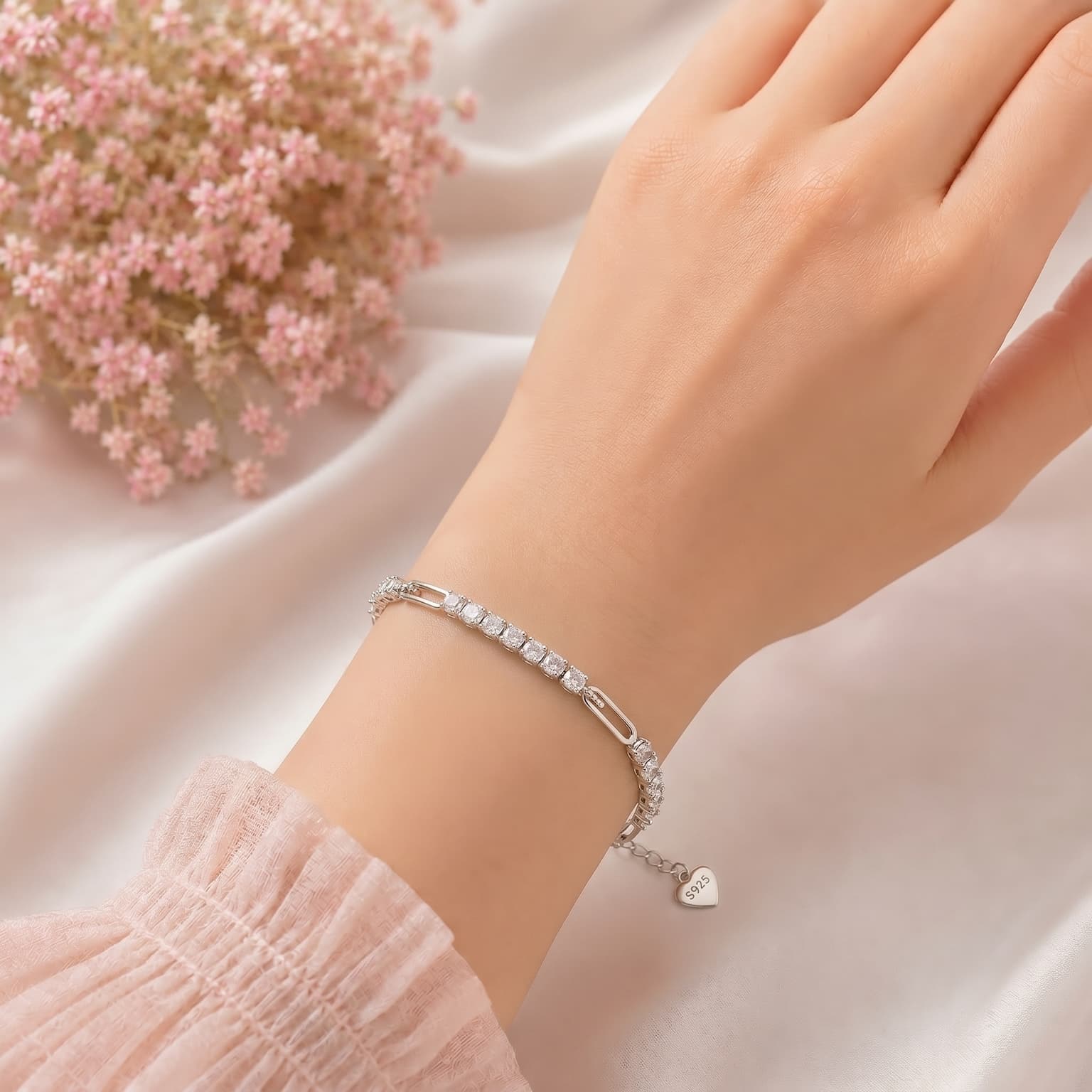 Baguette Move Tennis Bracelet 4