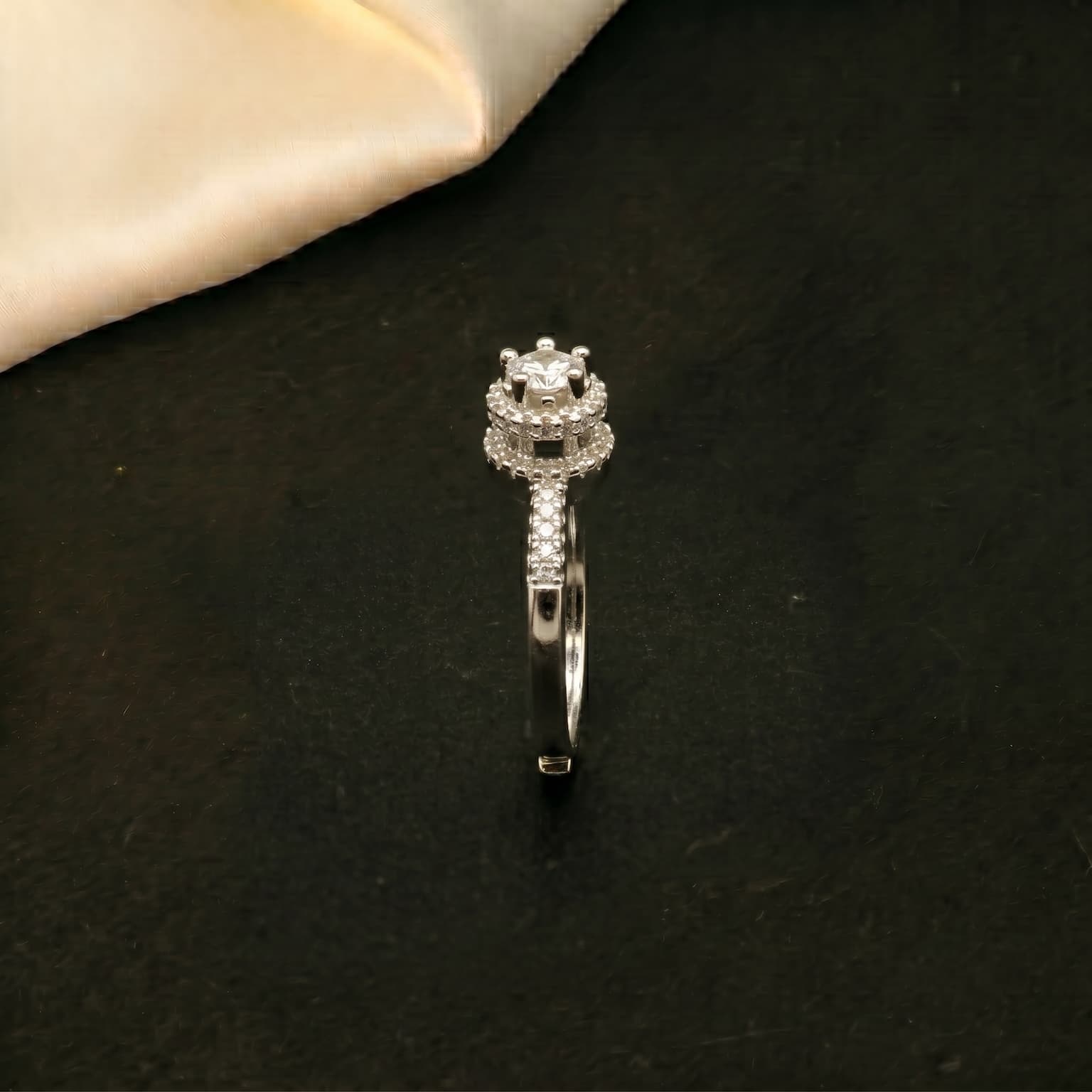 Classic Halo Ring (Adjustable)
