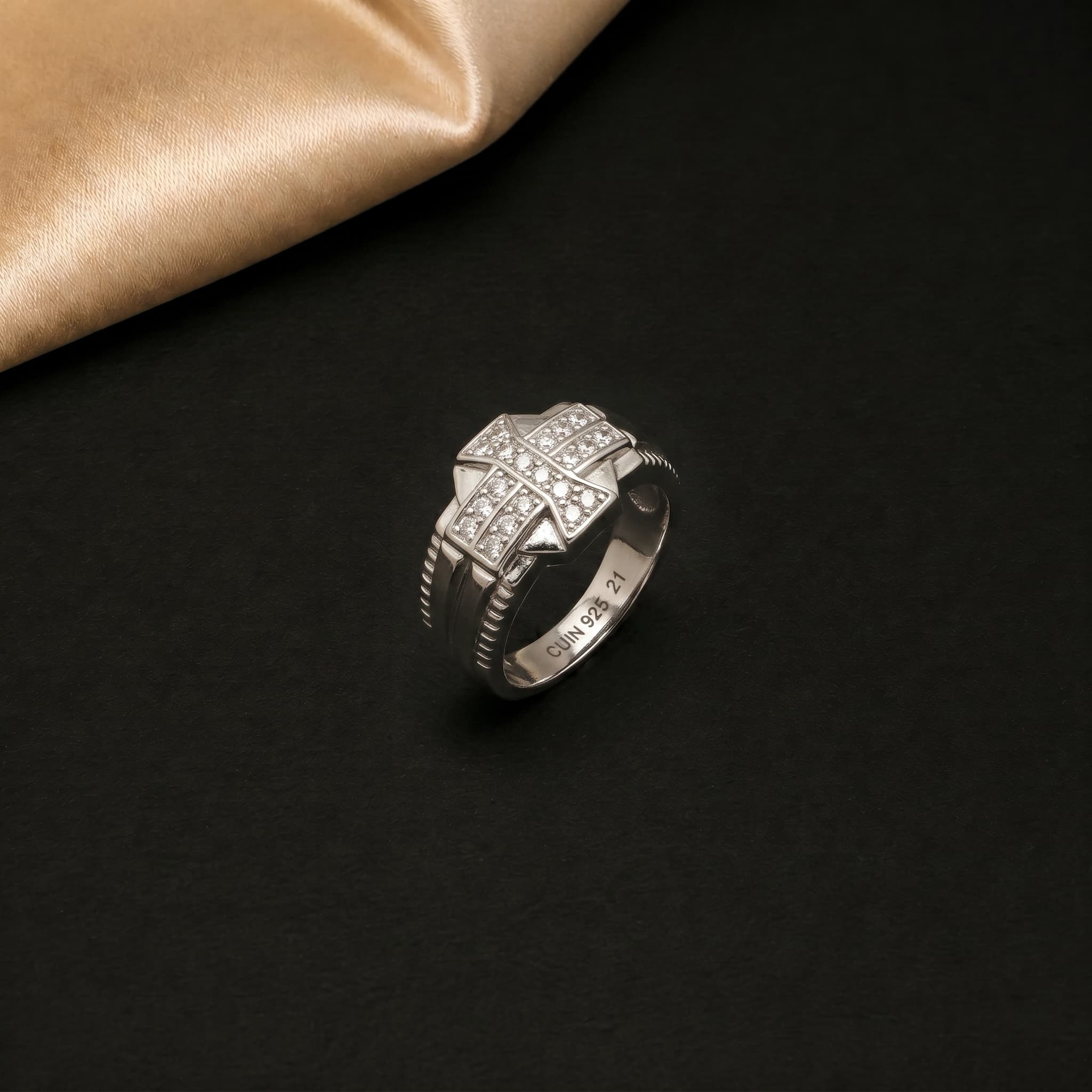 Woven Pave Signet Ring 2