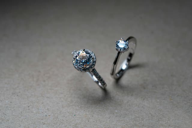 Solitaires